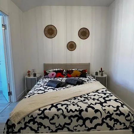 New Chill Homestay Lisbon